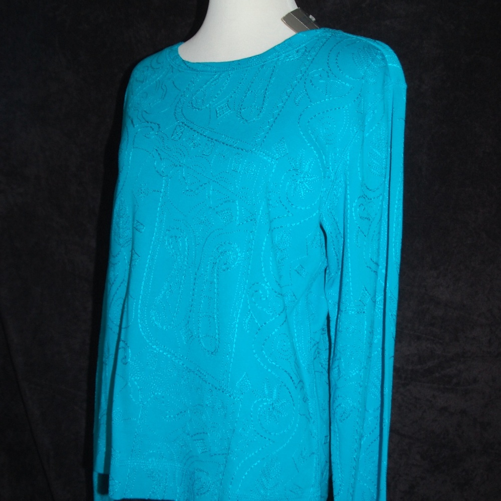 Chico's turquoise embroidered knit top NWT sz 2 (12/14)
